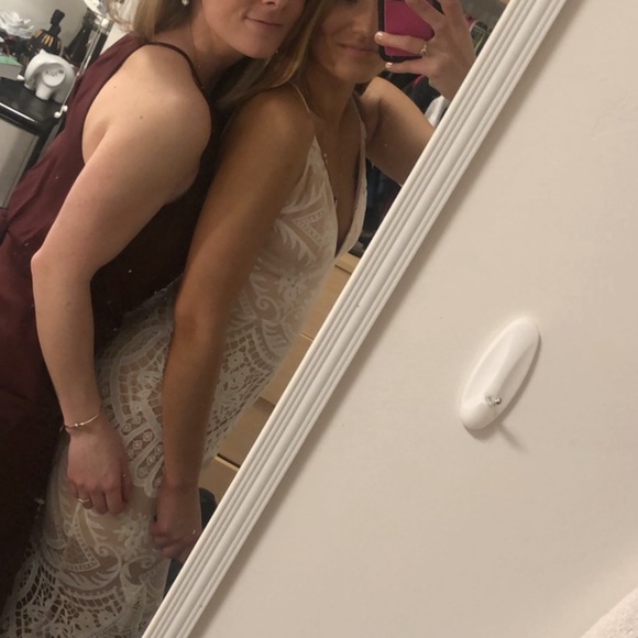 White lace full length gown - Picture 3 of 3